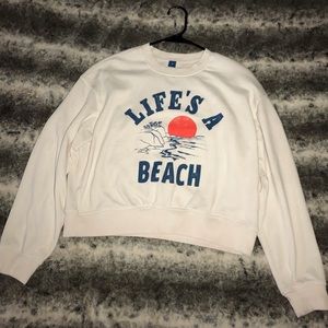 White Old Navy crewneck